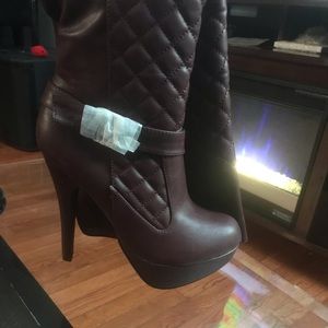 Size 6.5 Bamboo heel boots